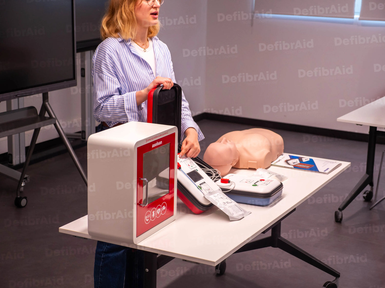 Bir Defibrilatör Cihazının (OED) Periyodik Kontrolleri Nelerdir?